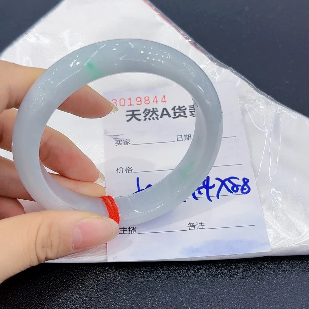 翡翠未镶嵌手镯翡翠手镯