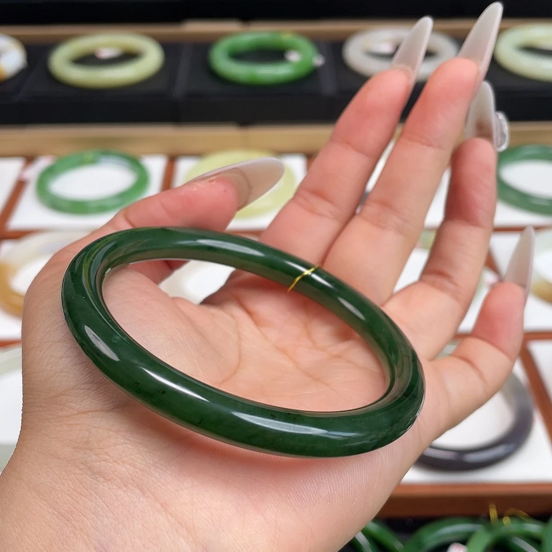 和田玉未镶嵌手镯漏！菠菜绿59