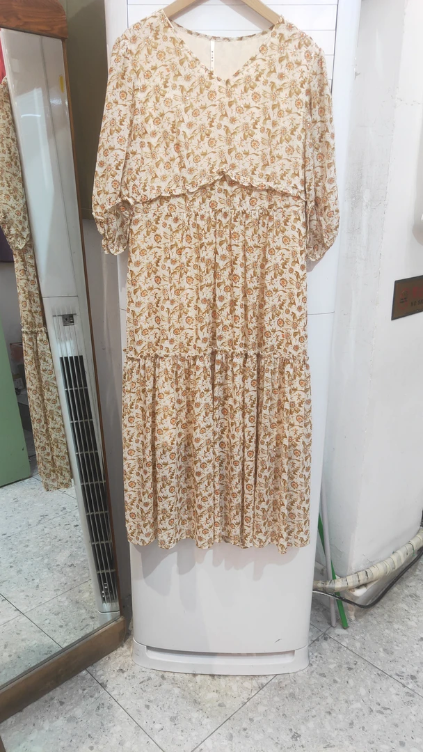 碎花系带连衣裙显瘦气质长裙夏季百搭印花女士