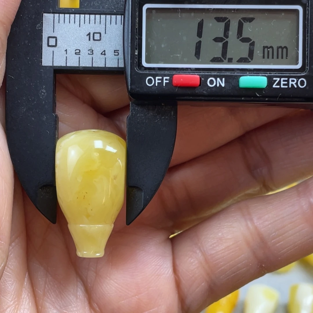 【闪购商品】裸石蜜蜡未镶嵌52杂