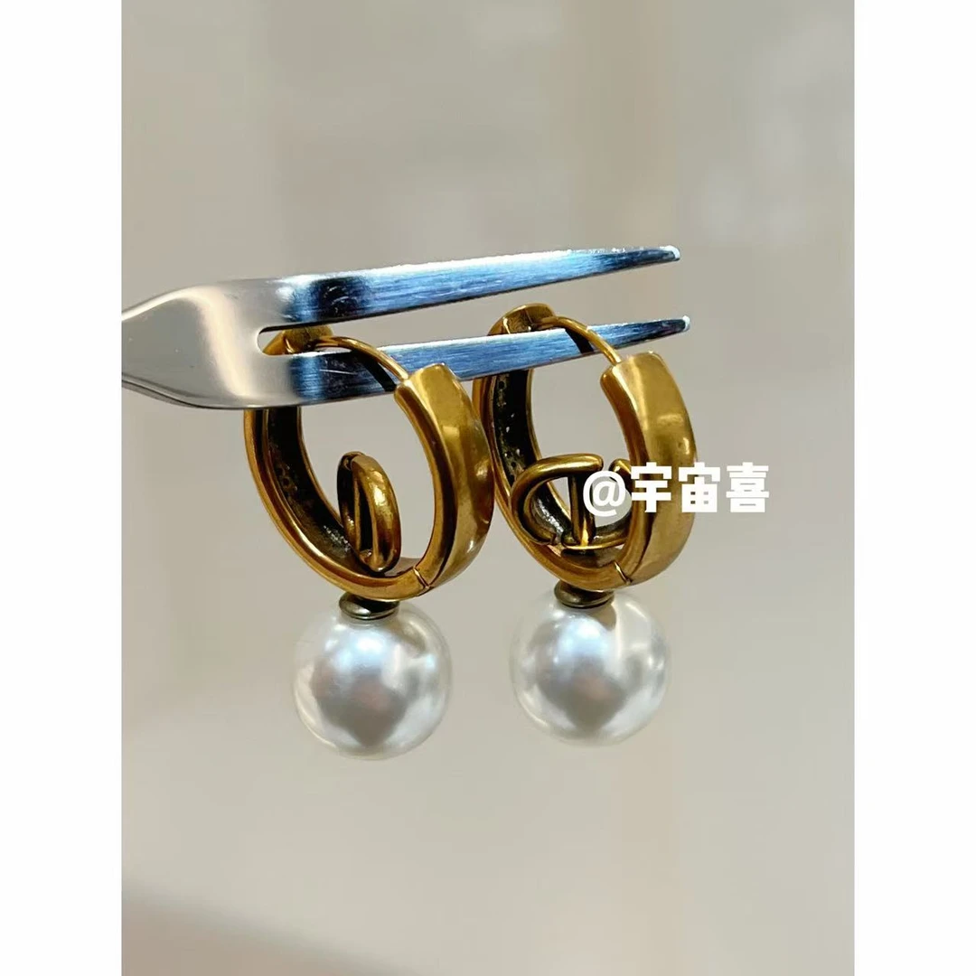 黄铜锆石耳饰 D5-072【猪鼻子黄铜多带贝珠耳扣耳圈】