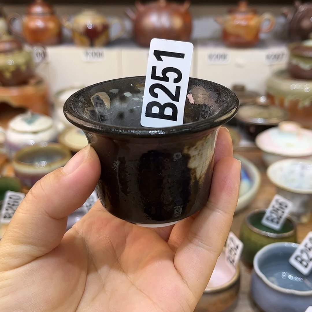 白泥茶杯陶瓷艺术