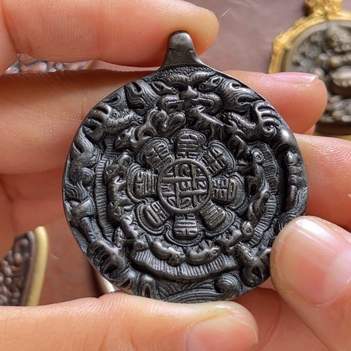 颈饰琉璃石**志喜欢的朋友