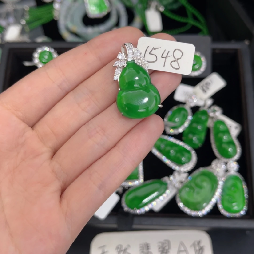翡翠银S925镶嵌戒指葫芦吊坠