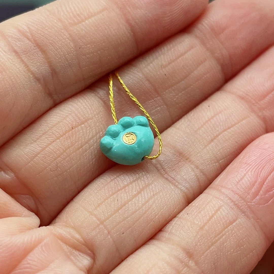 绿松石颈饰未镶嵌