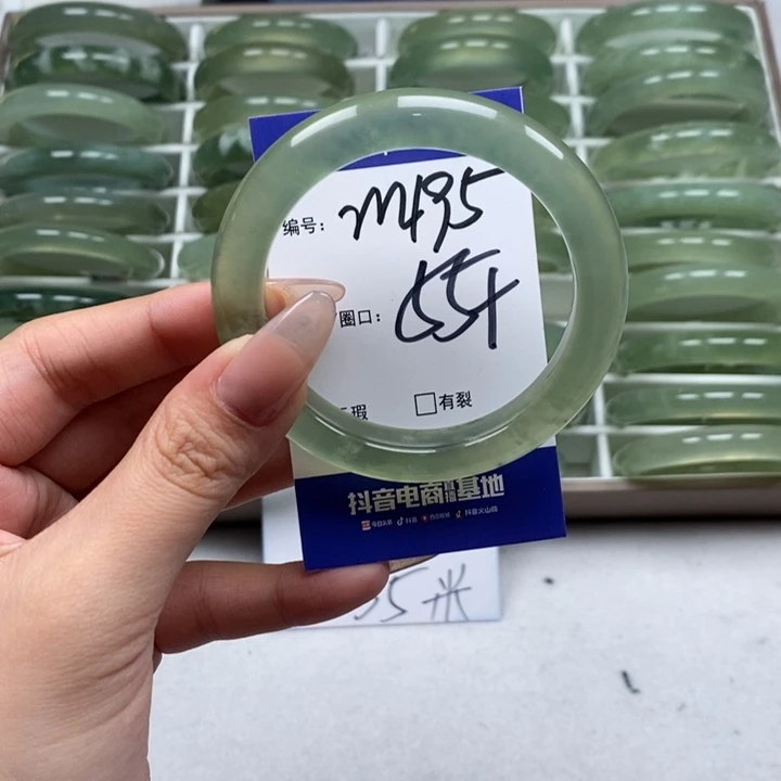 蛇纹石玉手镯未镶嵌粥*王