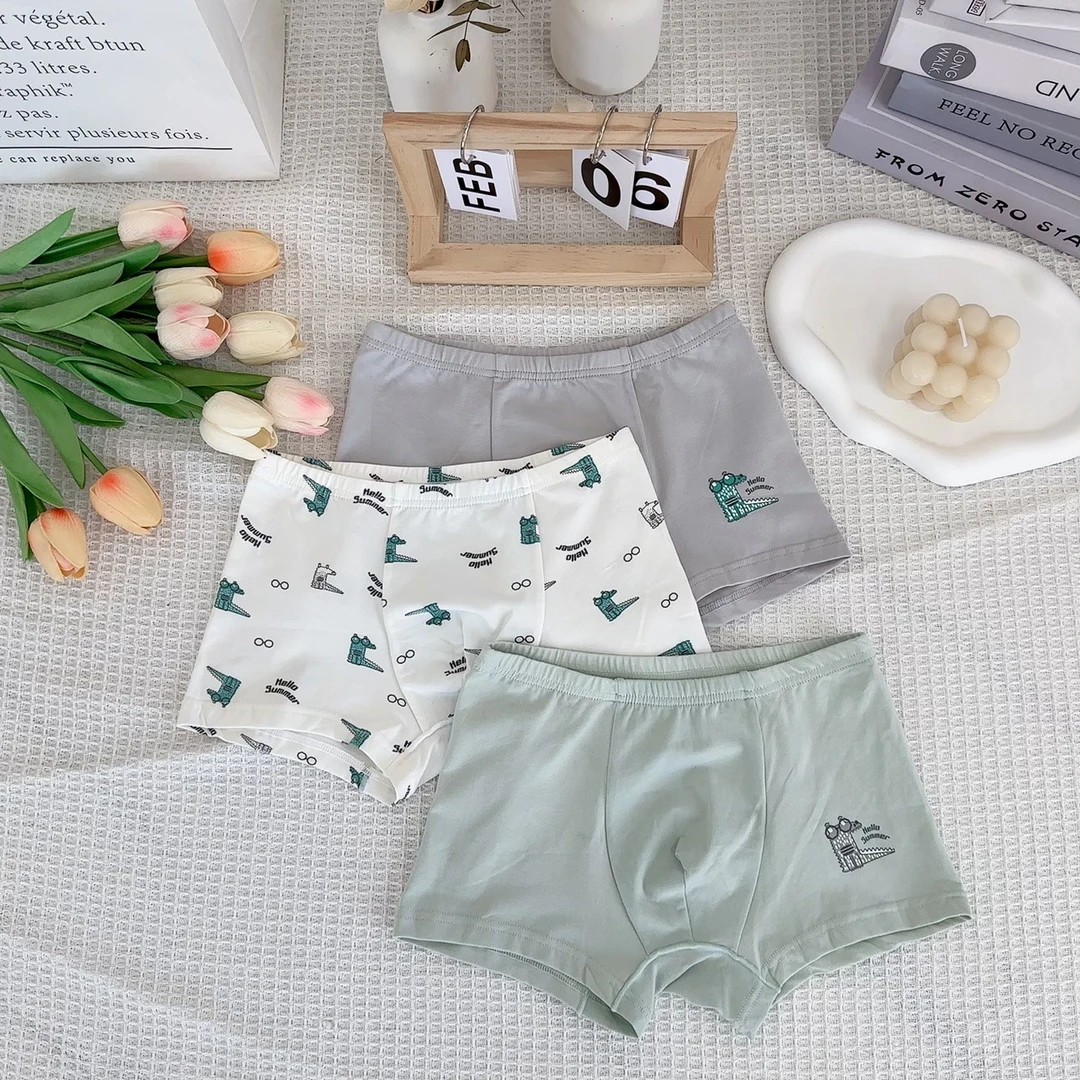 3A抗J！！儿童舒适柔软棉氨平角内裤 一包3条！