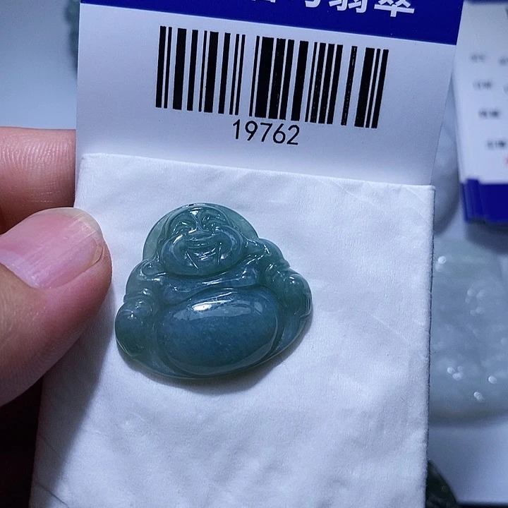翡翠未镶嵌颈饰天光墟翡翠市场现金代购