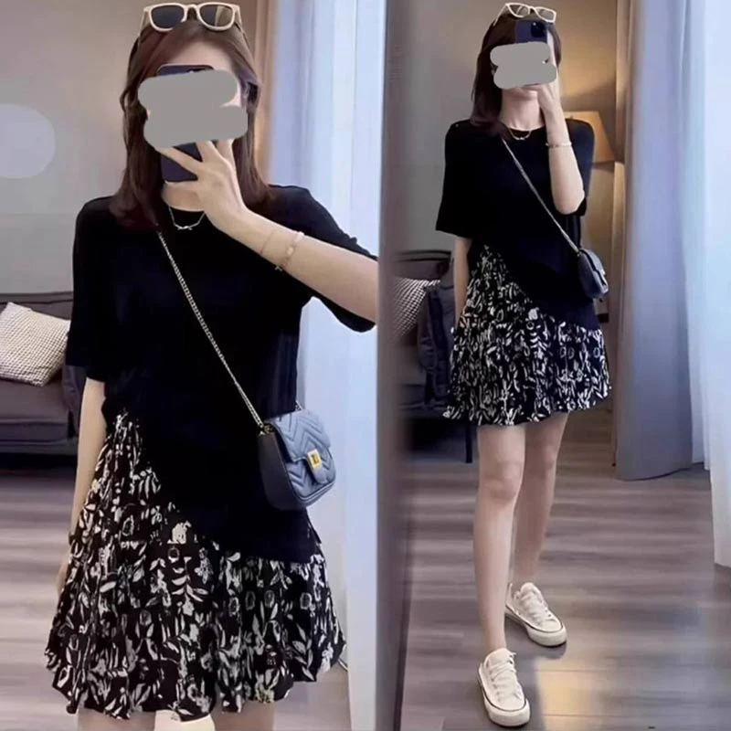 香朵儿2026夏新款洋气百搭套装时尚黑色短袖上衣碎花半身裙两件套