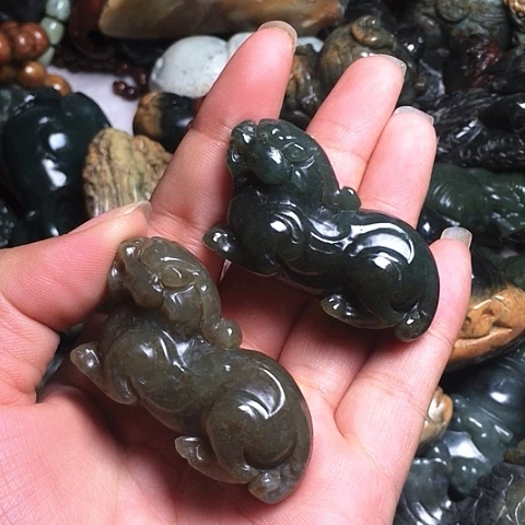 岫岩河磨玉（透闪石质玉）未镶嵌挂件
