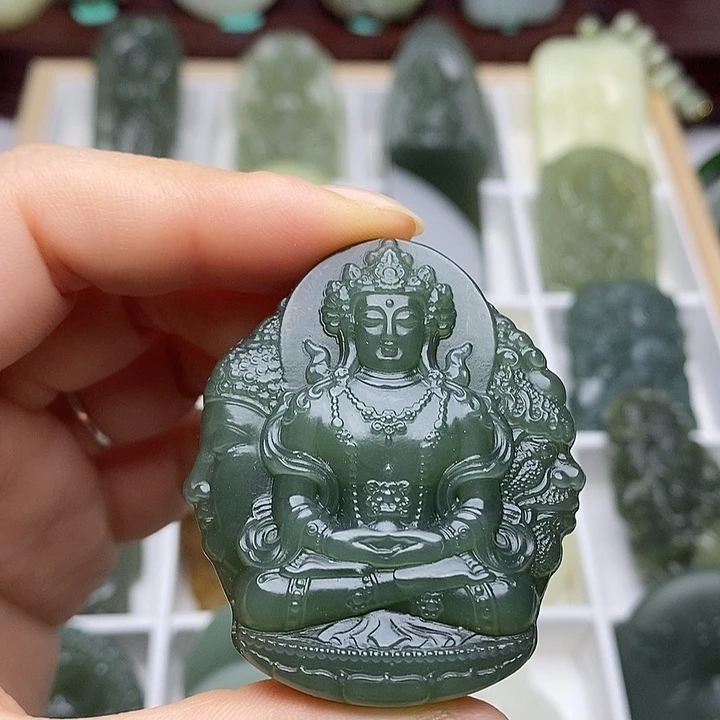 和田玉未镶嵌颈饰