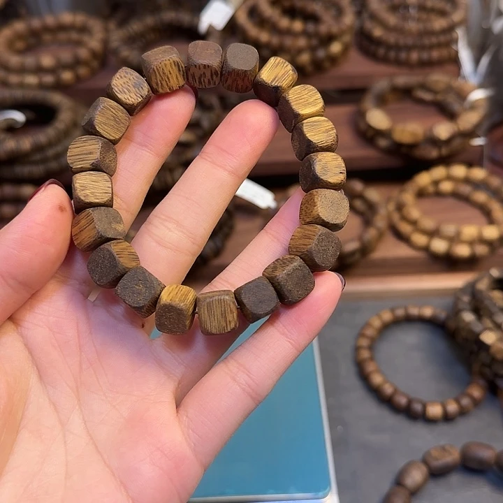 养***豪沉香香囊沉香1.0方糖单陆河 多样性发一