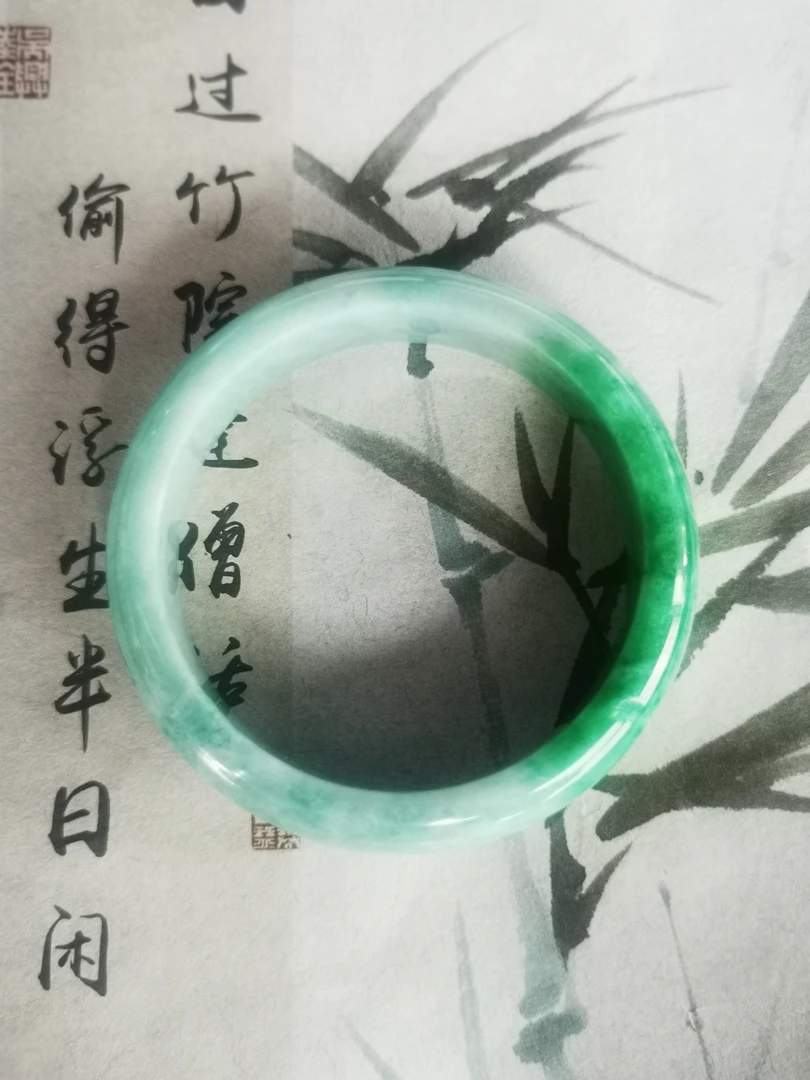 F2059 五十八＋缅甸冰润飘绿翠翡翠手镯