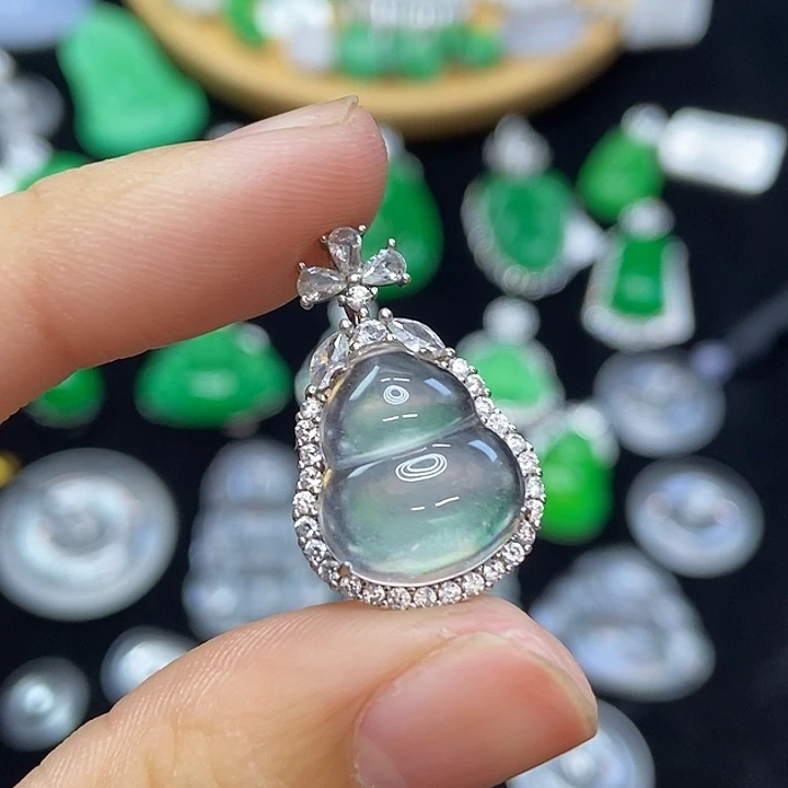 石英质玉银S925镶嵌颈饰葫芦