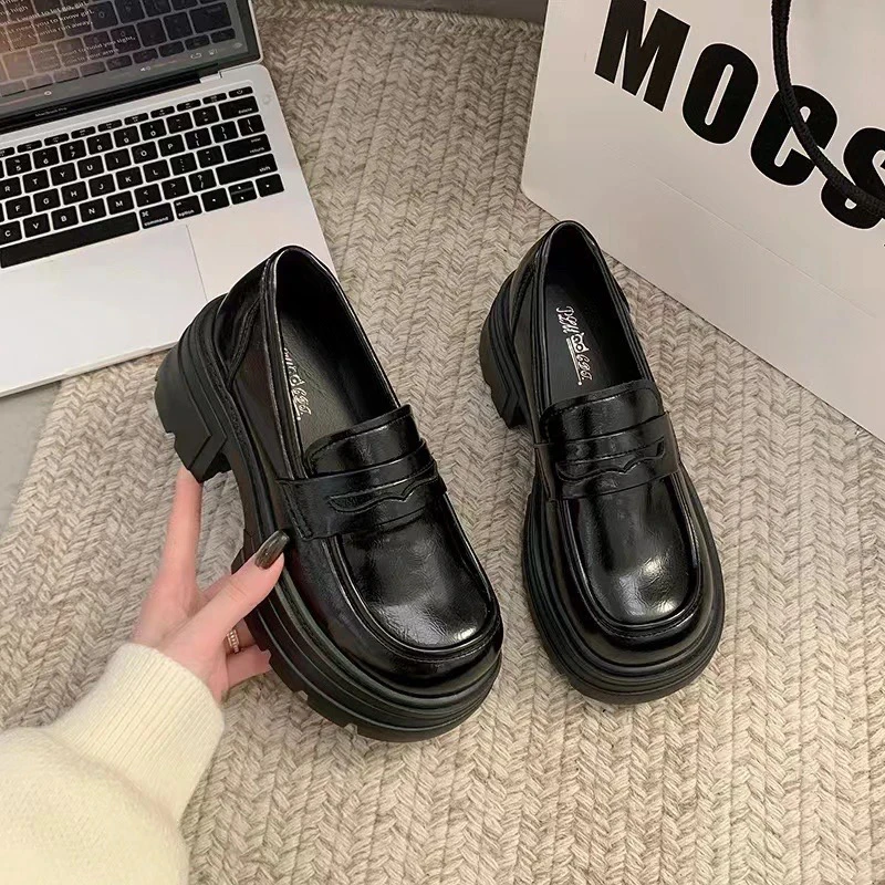 11-33英伦风圆头休闲鞋女2025春季新款乐福鞋厚底增高一脚蹬小 鞋