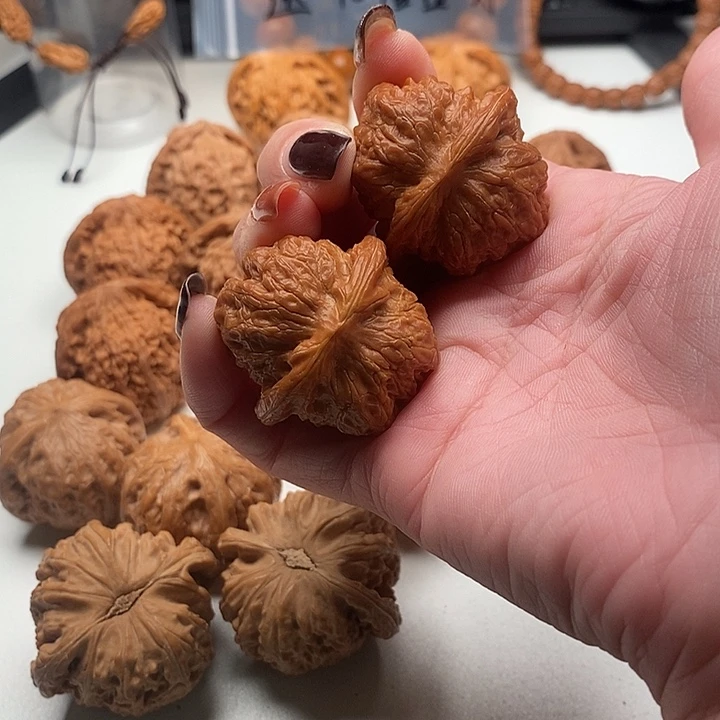 吊坠文玩核桃35血麒麟