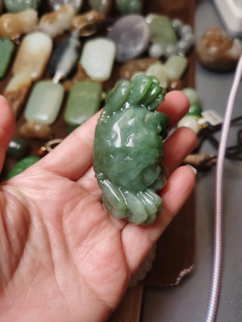 和田玉貔貅八方来财