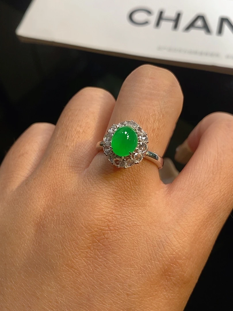 【拾玥珠宝】高冰阳绿蛋面戒指 天然缅甸翡翠A货