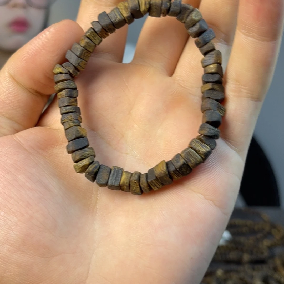 沉香碎屑+沉水浮碎银子单圈