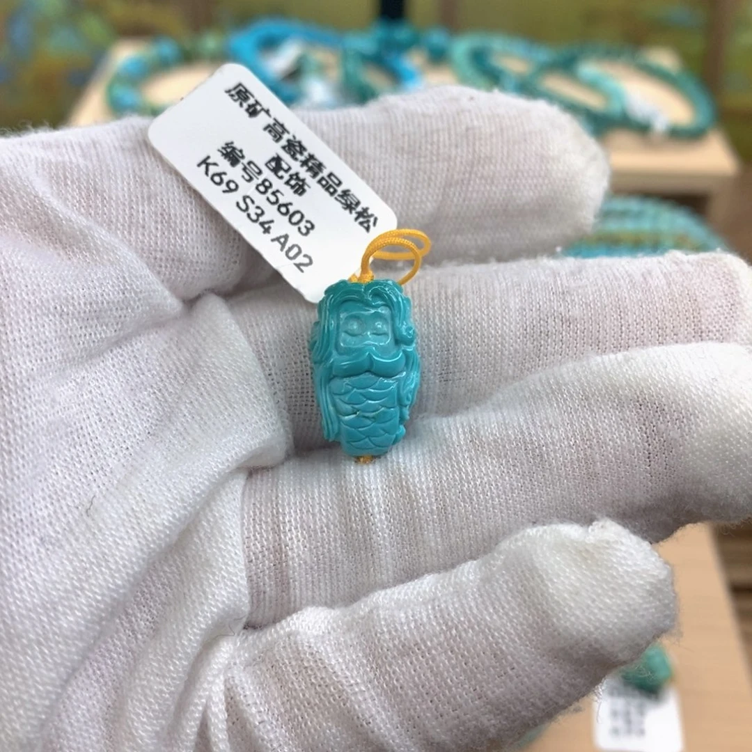 绿松石未镶嵌珠宝奇石