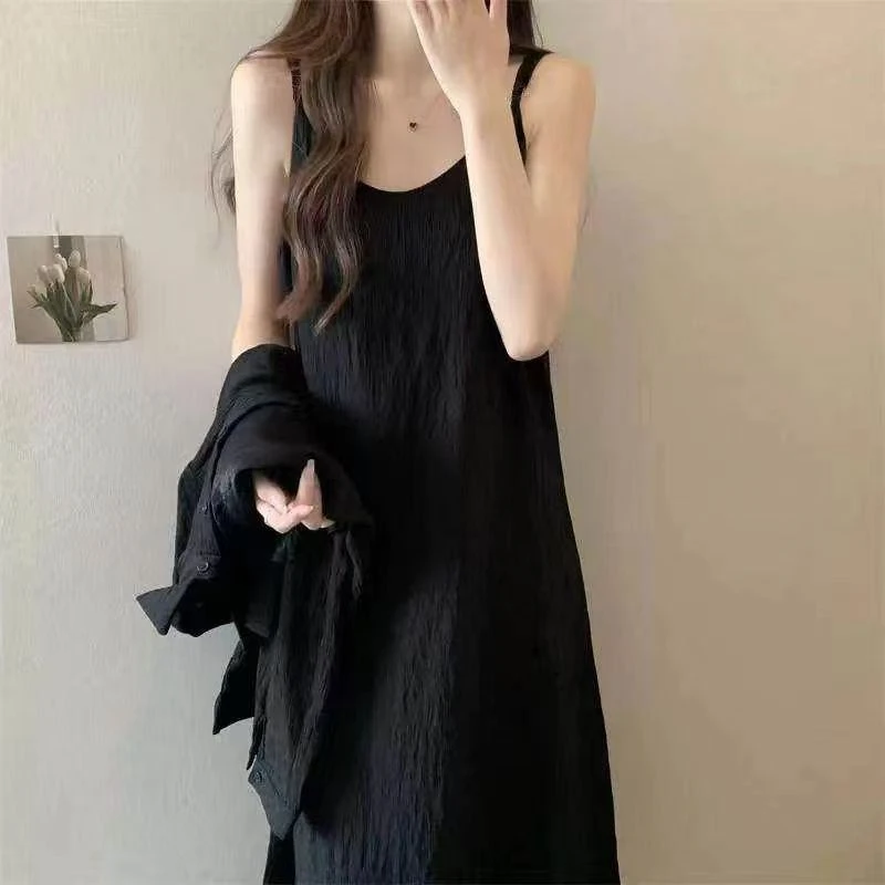 竖纹肌理感 舒适高弹力 女装休闲吊带连衣裙长裙小黑裙夏