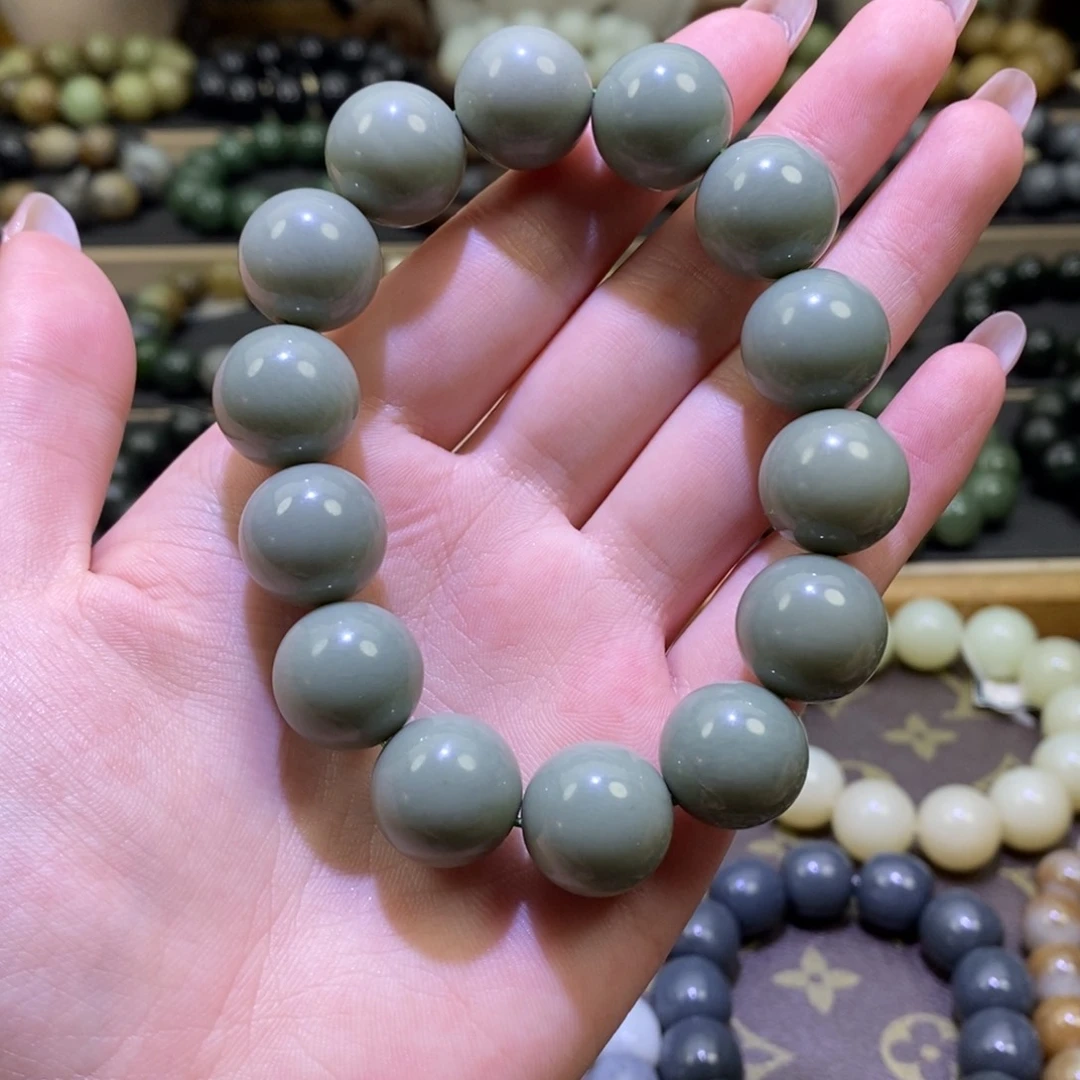 和田玉手串未镶嵌