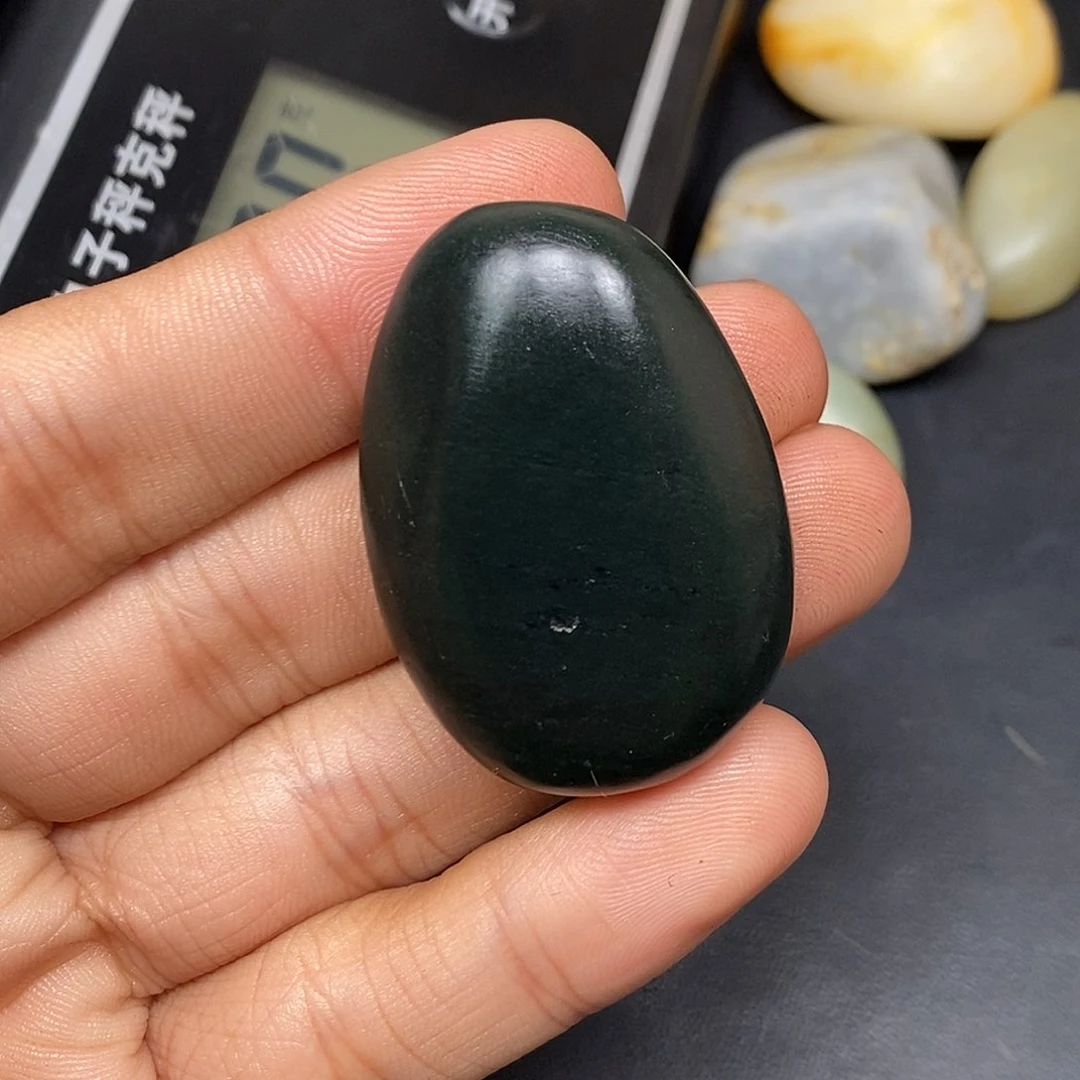 和田玉（糖玉）未镶嵌挂件