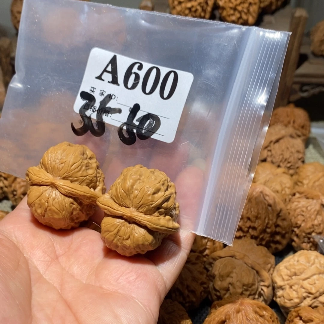 浪***琴把件文玩核桃蛤蟆头