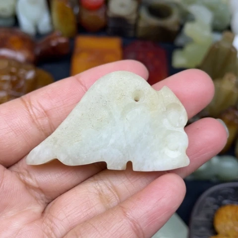 蛇纹石玉未镶嵌颈饰72