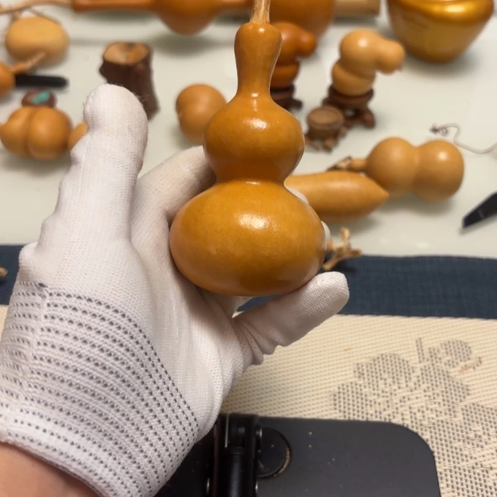 吾***皇天然手捻老皮葫芦