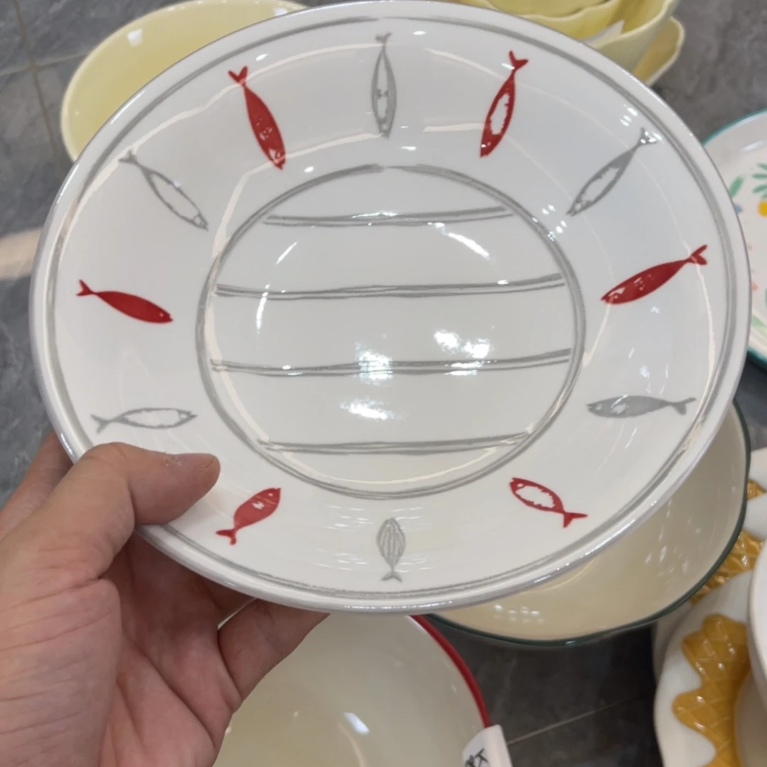 陶瓷微瑕餐具介意勿拍，满18飞！