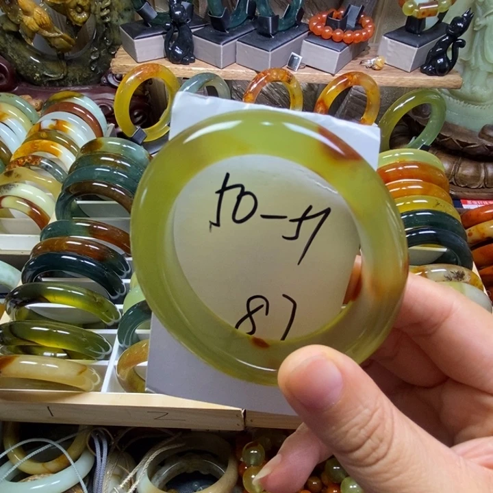 ****蛇纹石玉未镶嵌手镯