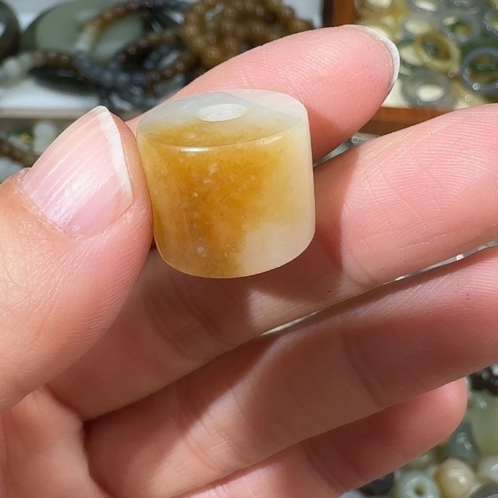 和田玉（糖玉）未镶嵌颈饰9