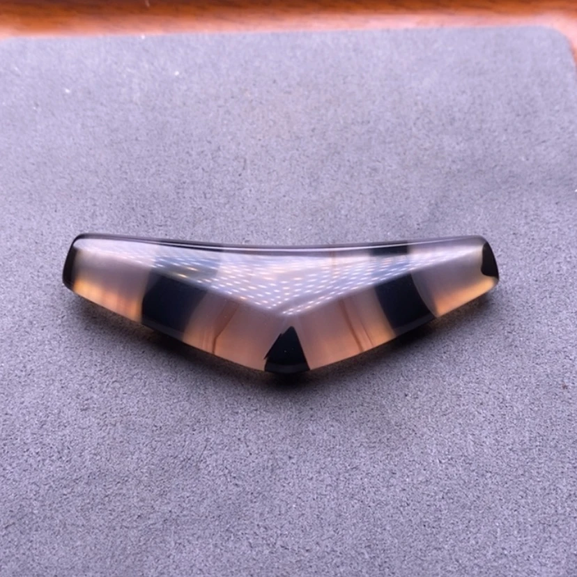 【闪购商品】未镶嵌玛瑙/玉髓珠宝奇石t***y