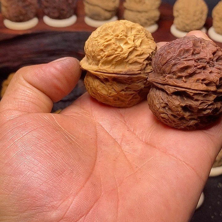 文玩核桃吊坠云南铁核桃直播放漏57