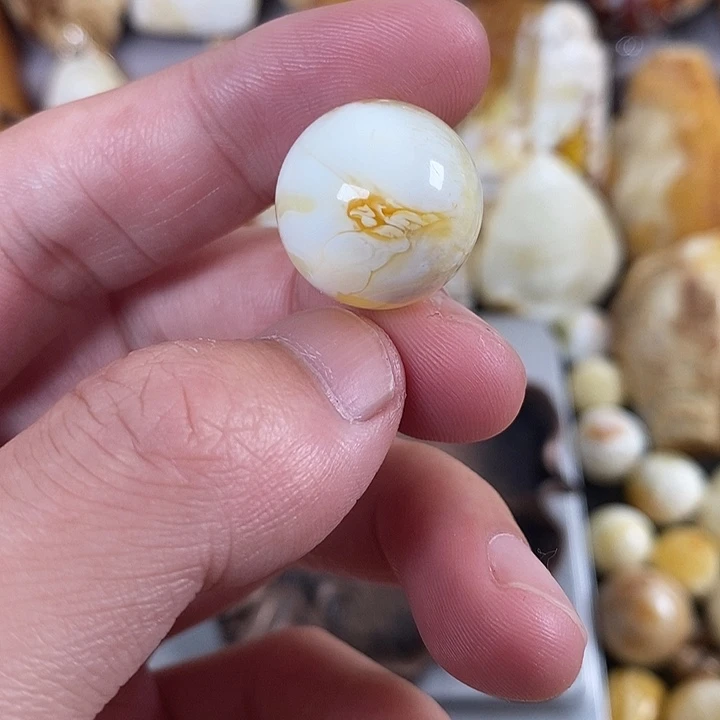 琥珀未镶嵌裸石我