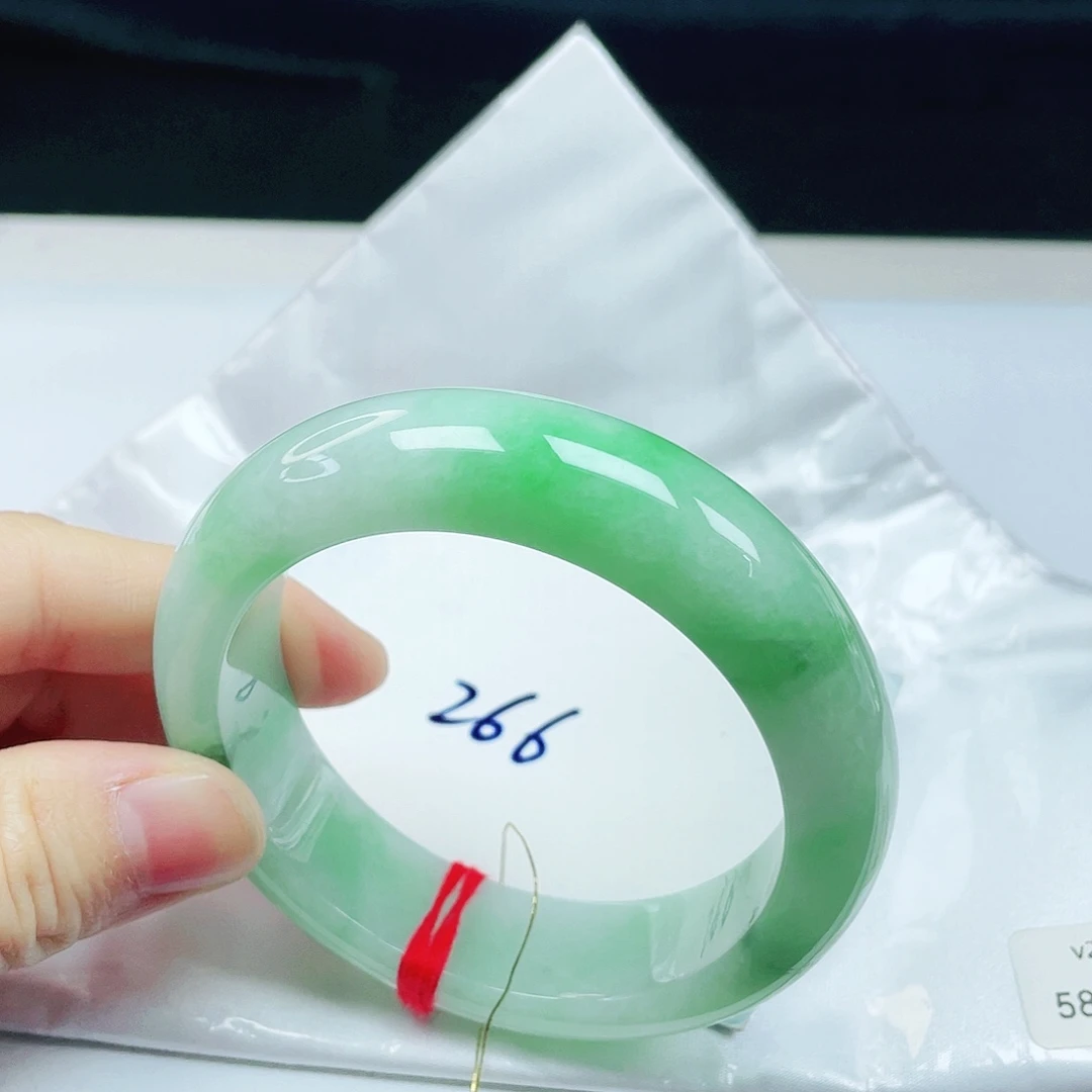 翡翠未镶嵌手镯58➕圈口