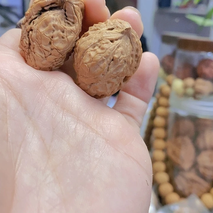 【闪购商品】文玩核桃把件异形黄