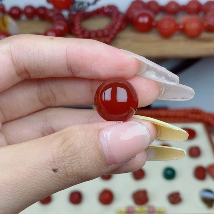 怀***脸玛瑙/玉髓未镶嵌珠宝奇石