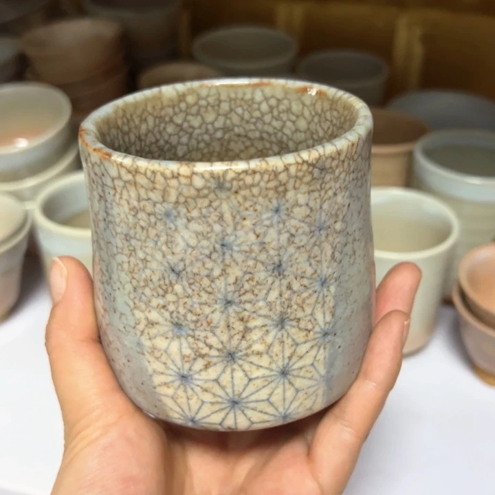 盖碗瓷器直播放漏中