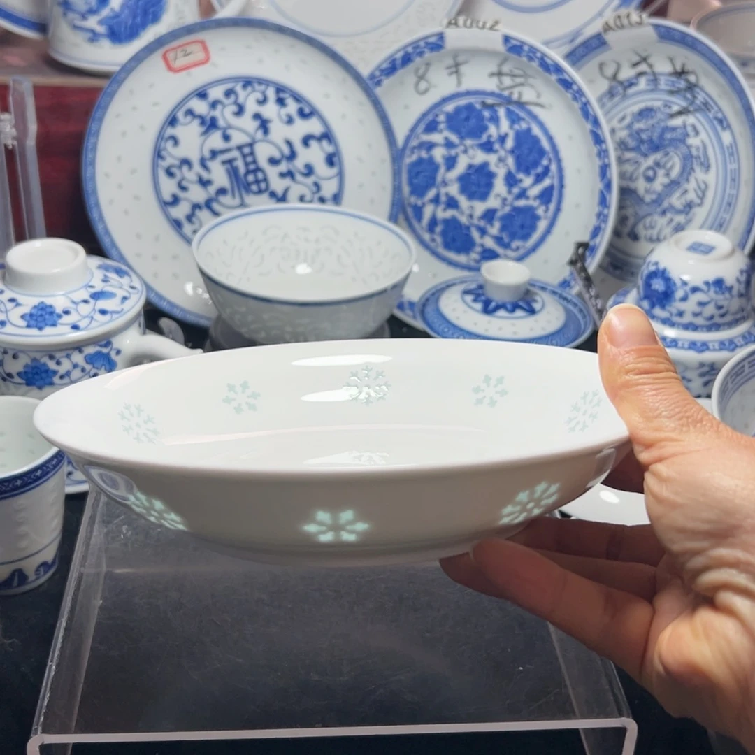 碗纯白8寸雕刻雪花盘子