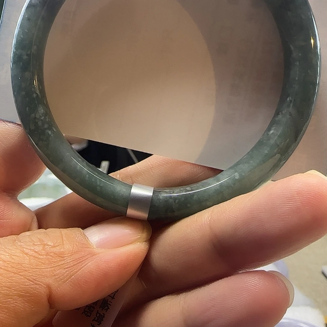 翡翠未镶嵌颈饰59乌鸡翡翠手镯