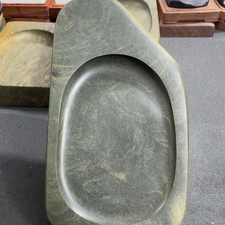 广东肇庆原石端砚