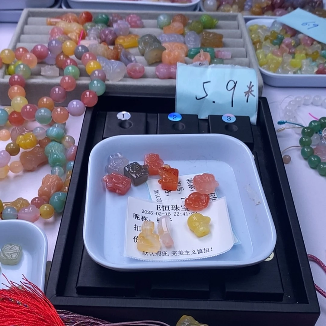 玛瑙/玉髓雕刻件未镶嵌椰*