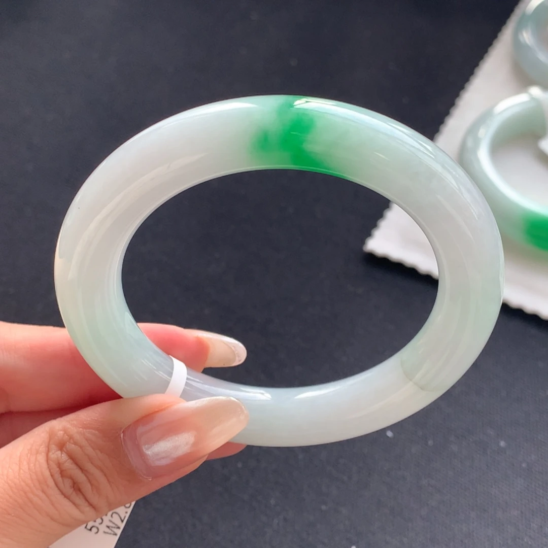 翡翠未镶嵌手镯55圆条