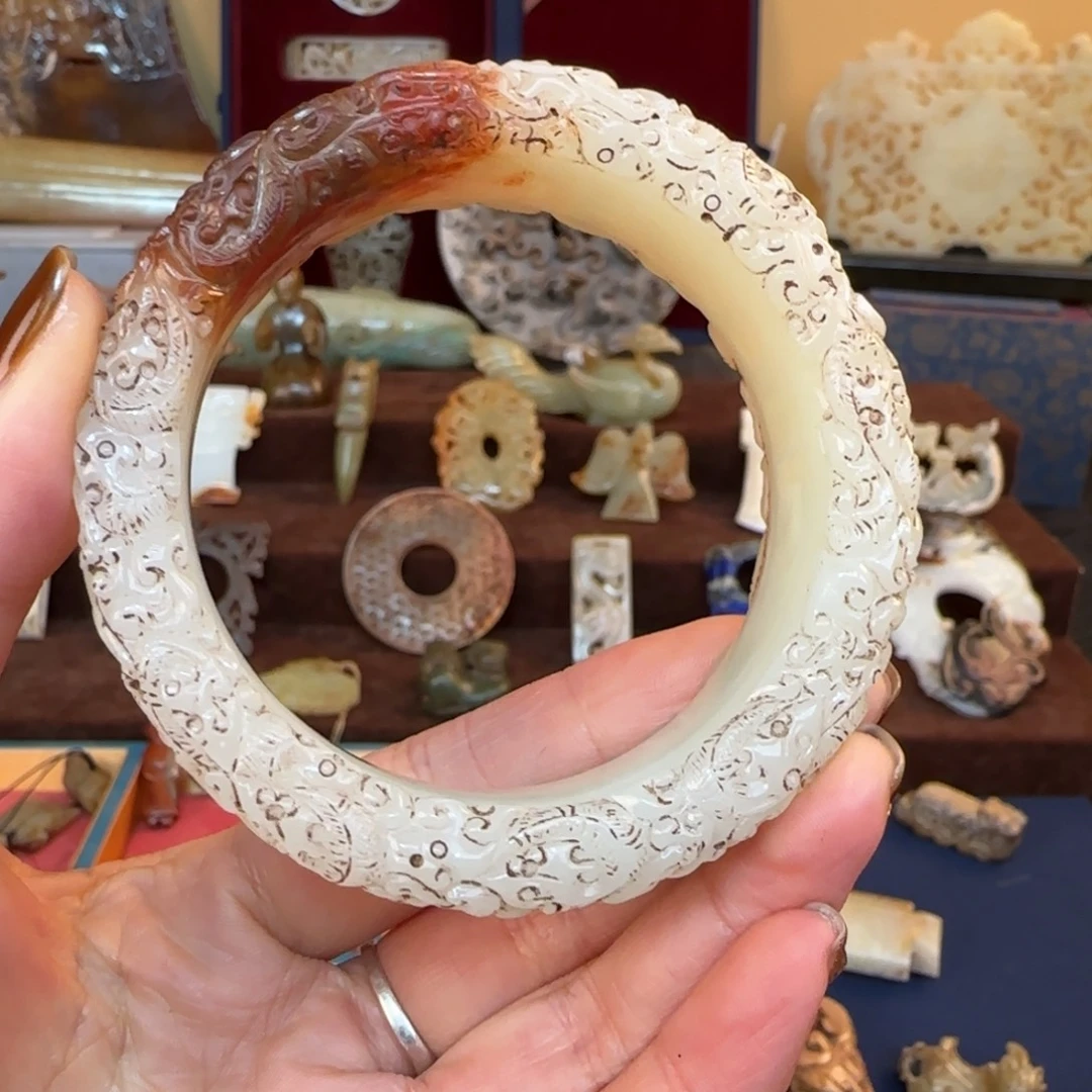 微***笑和田玉（糖玉）未镶嵌颈饰