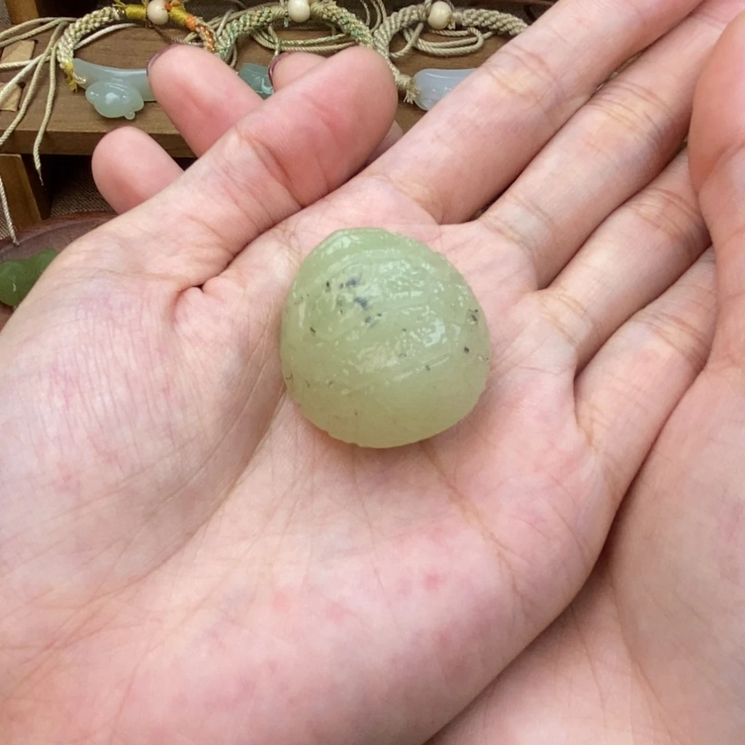 和田玉未镶嵌颈饰巧****?