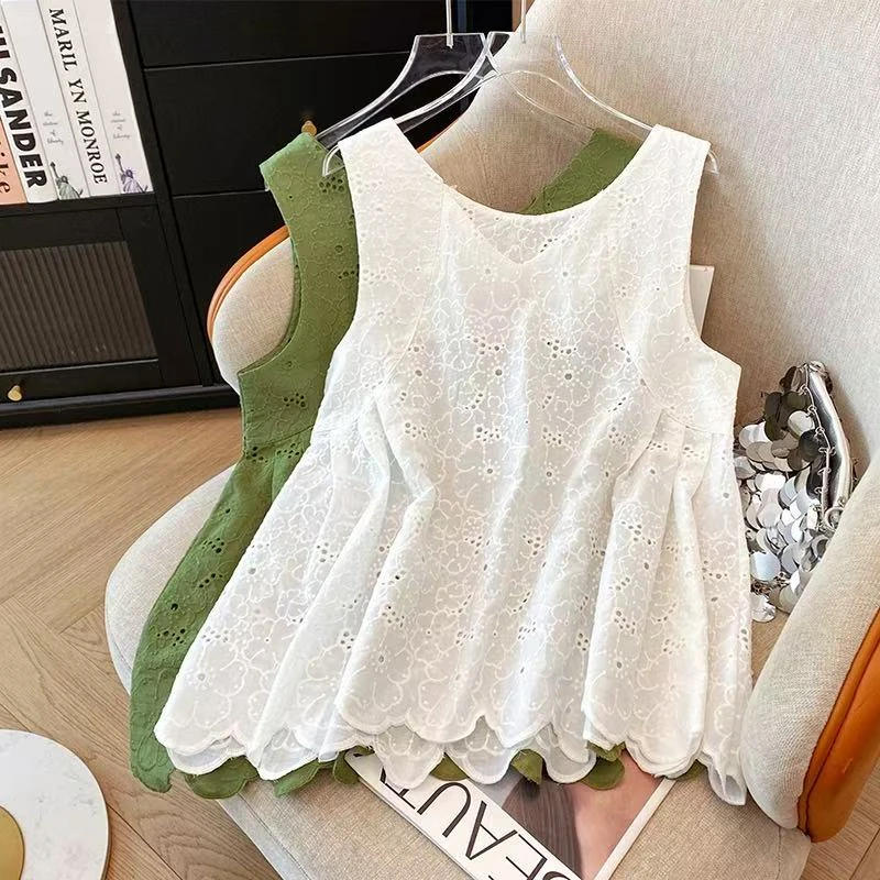 [有运补]重工镂空刺绣V领背心女夏季2025新款减龄花边不规则衬衫