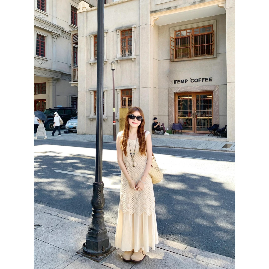 黄一粒 NORA 镂空钩花背心上衣+吊带裙套装女夏无袖连衣裙8738