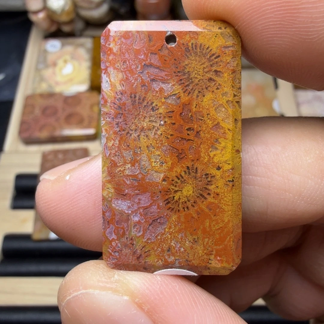 硅化玉未镶嵌纯天然色有机玉石保真色